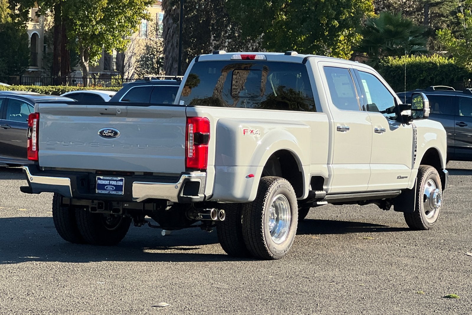 2026 Ford F-350SD Lariat DRW