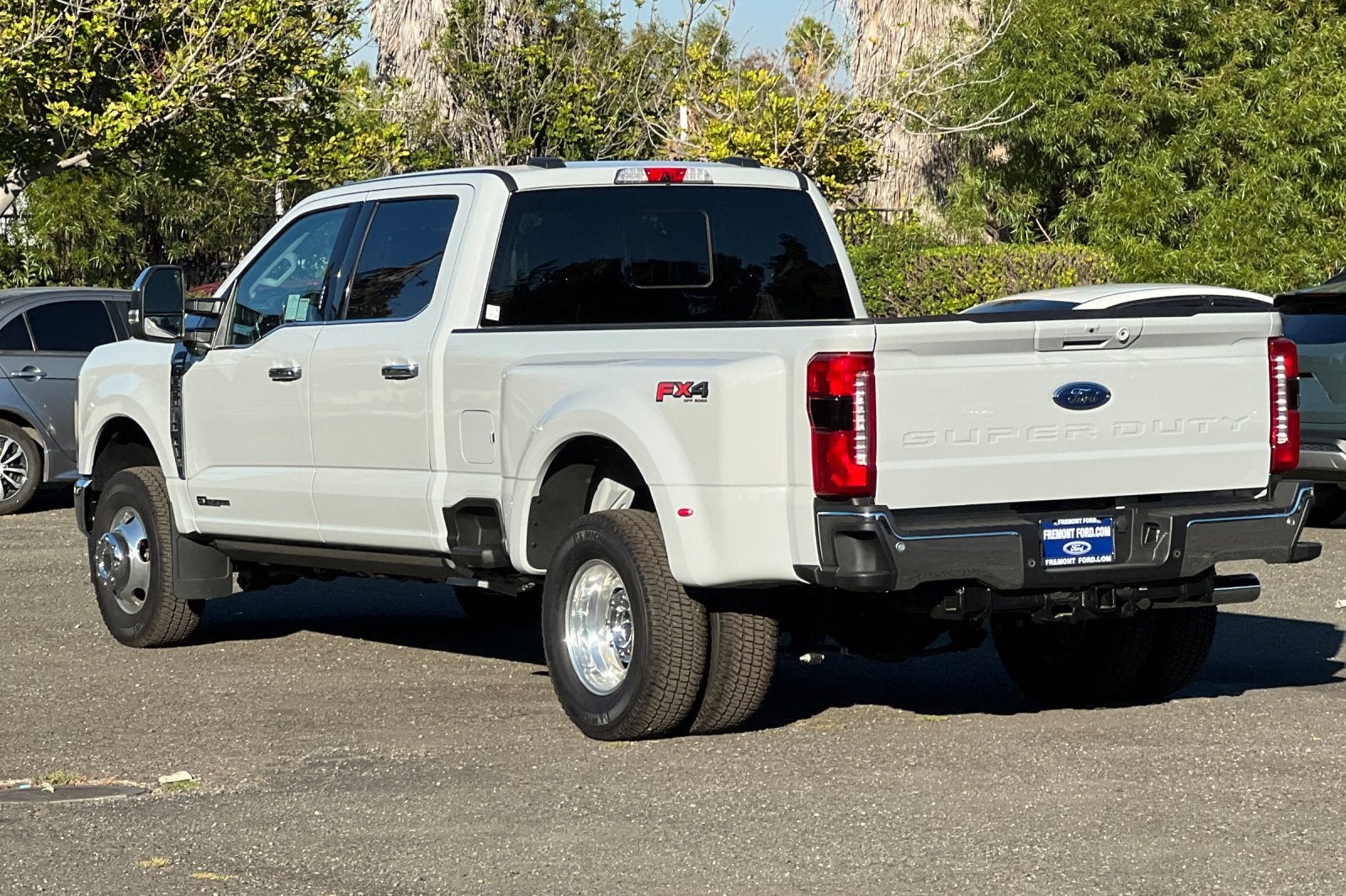 2026 Ford F-350SD Lariat DRW