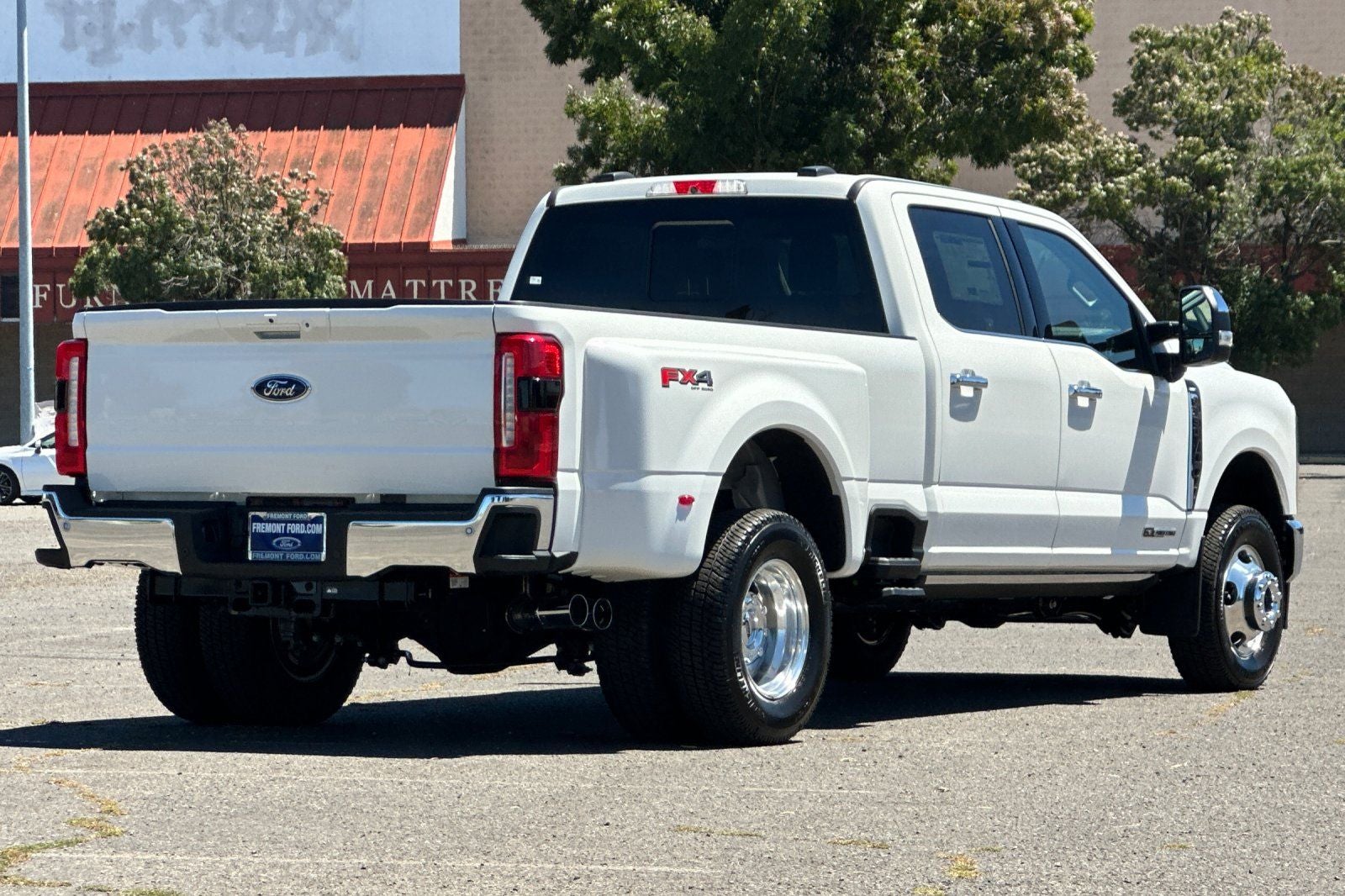 2026 Ford F-350SD Lariat DRW