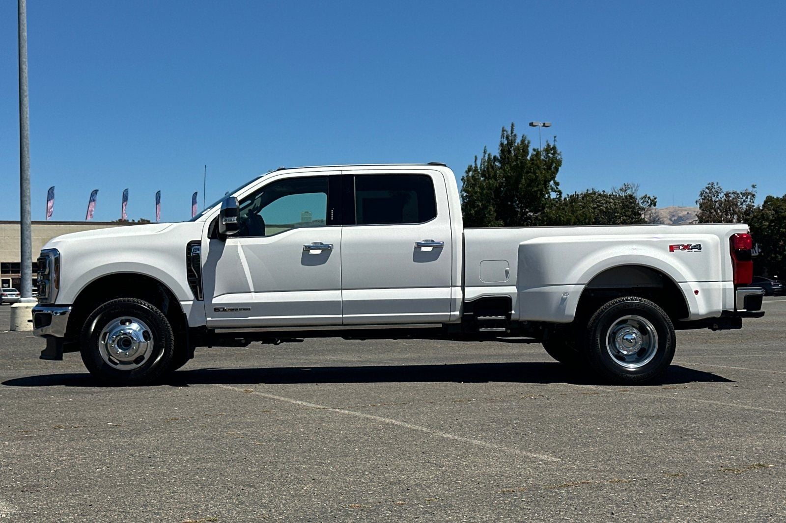 2026 Ford F-350SD Lariat DRW