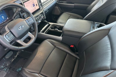 2025 Ford F-350SD Lariat DRW
