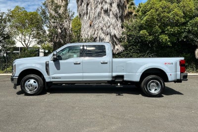 2025 Ford F-350SD Lariat DRW