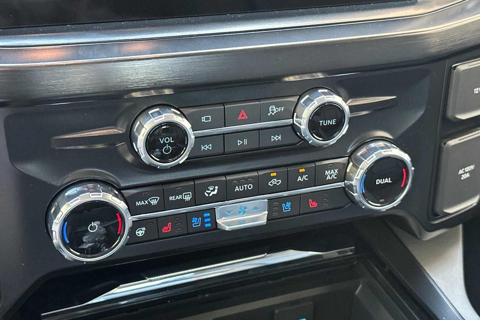 2026 Ford F-450SD Lariat DRW