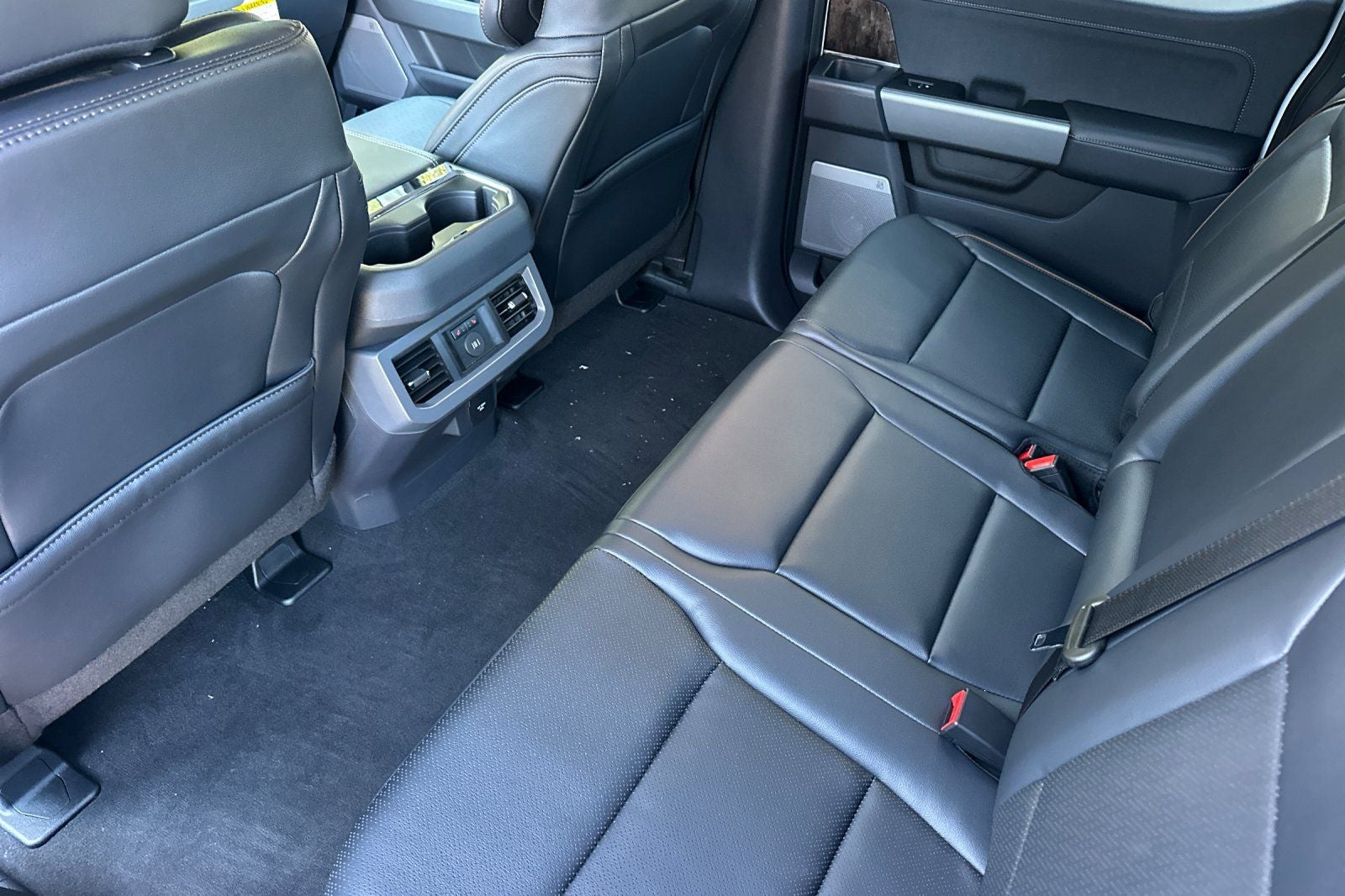 2026 Ford F-450SD Lariat DRW