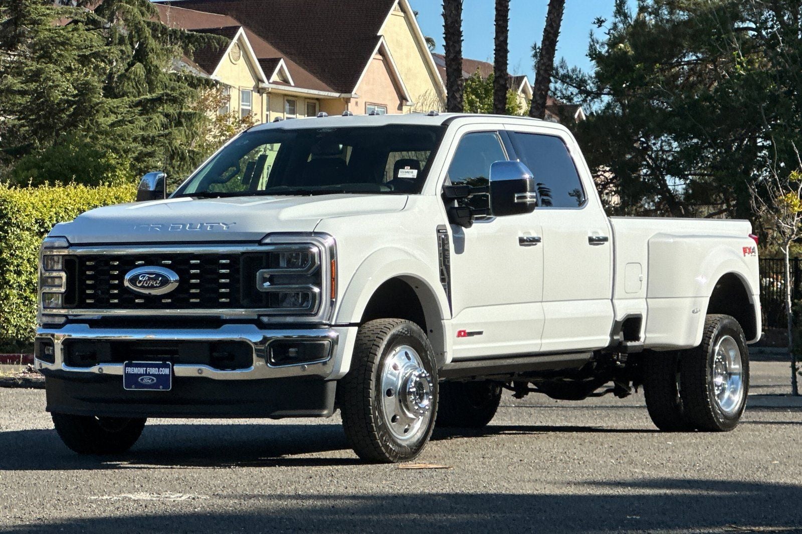 2026 Ford F-450SD Lariat DRW