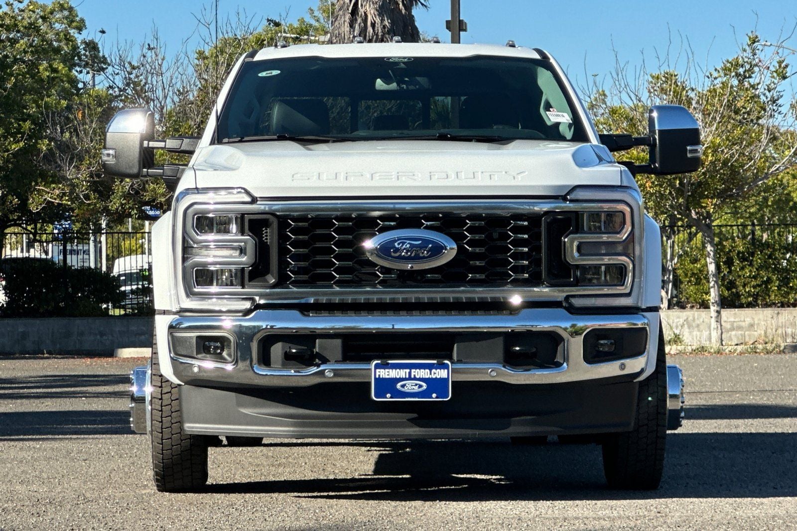 2026 Ford F-450SD Lariat DRW