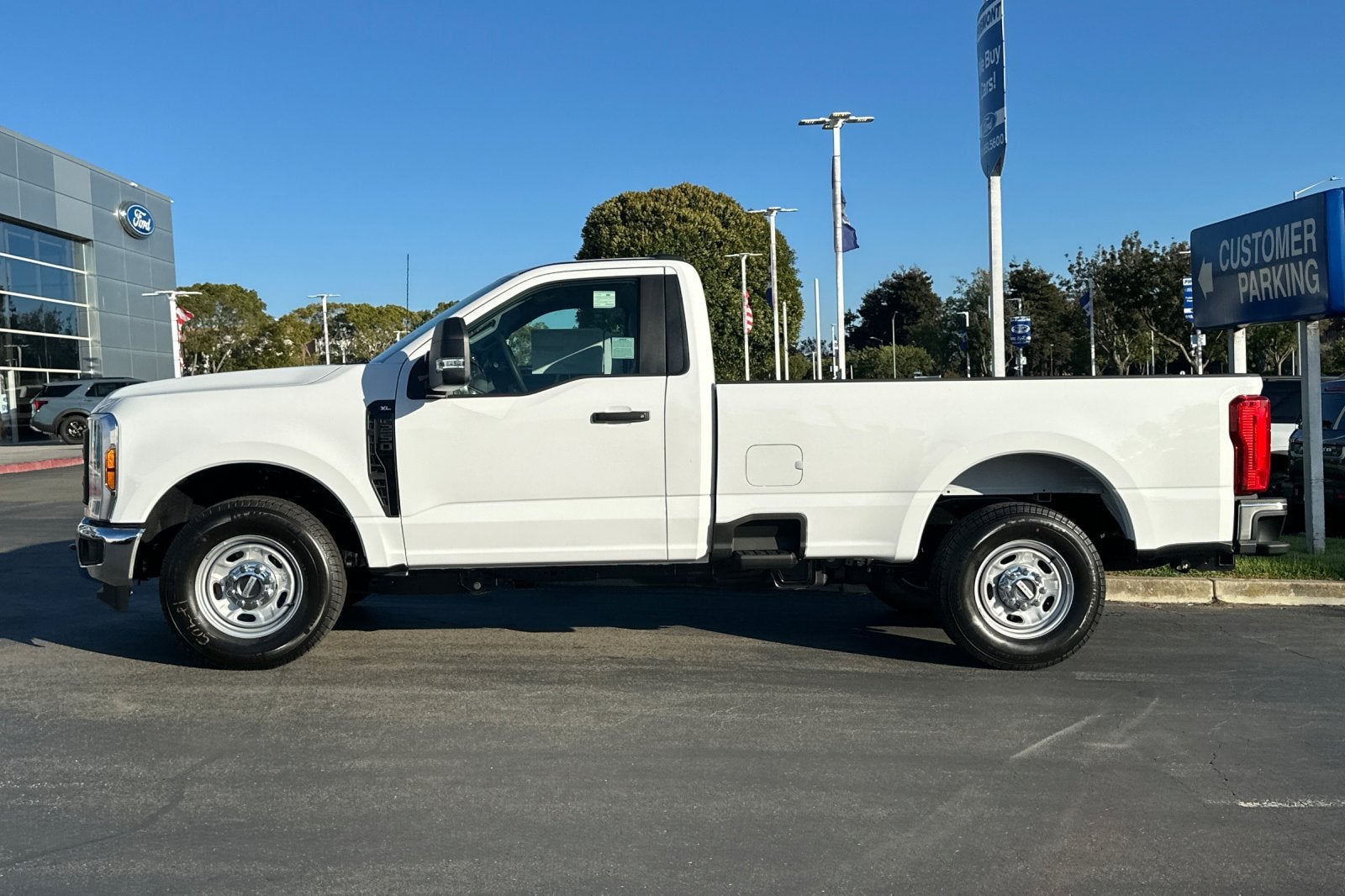 2027 Ford F-250SD XL