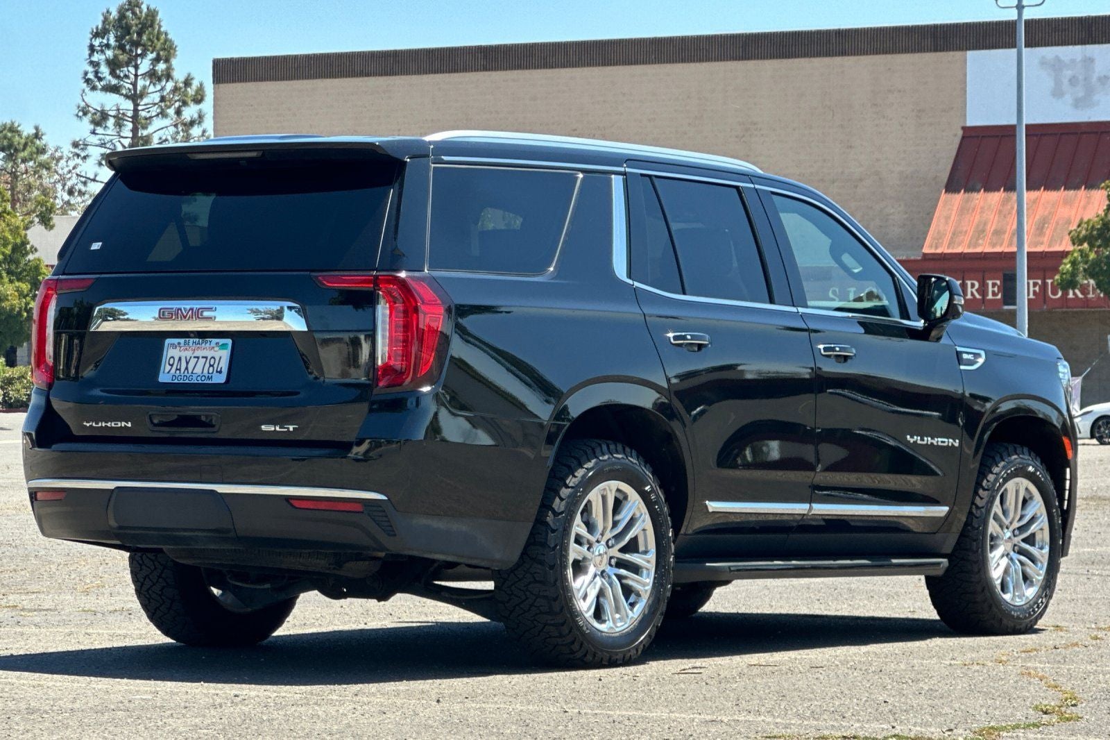 2022 GMC Yukon SLT