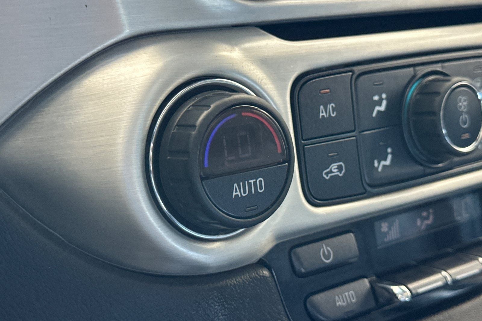 2020 GMC Yukon XL SLT