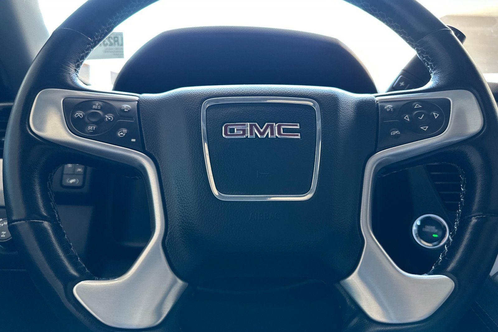 2020 GMC Yukon XL SLT