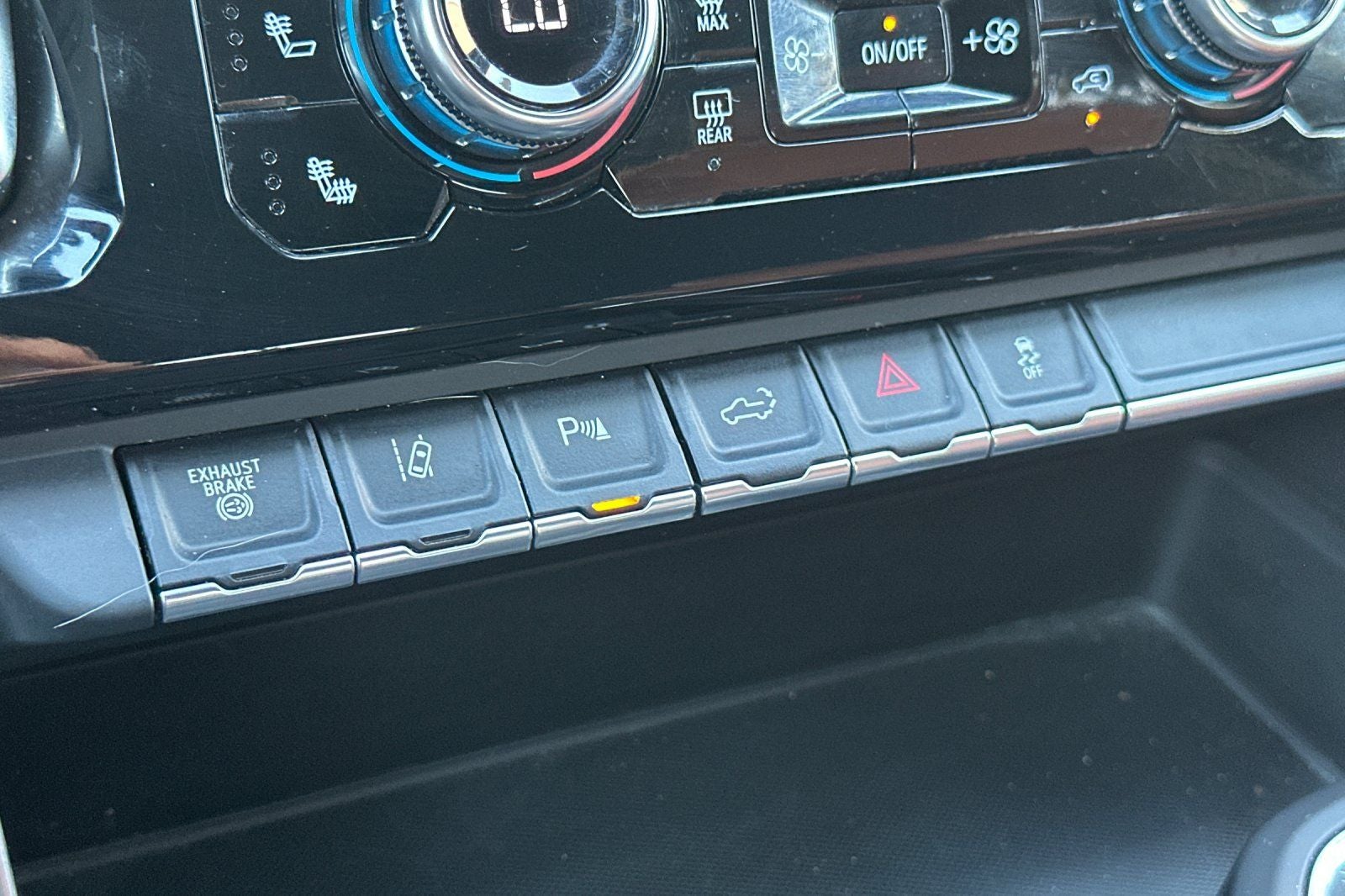 2024 GMC Sierra 3500HD Denali Ultimate