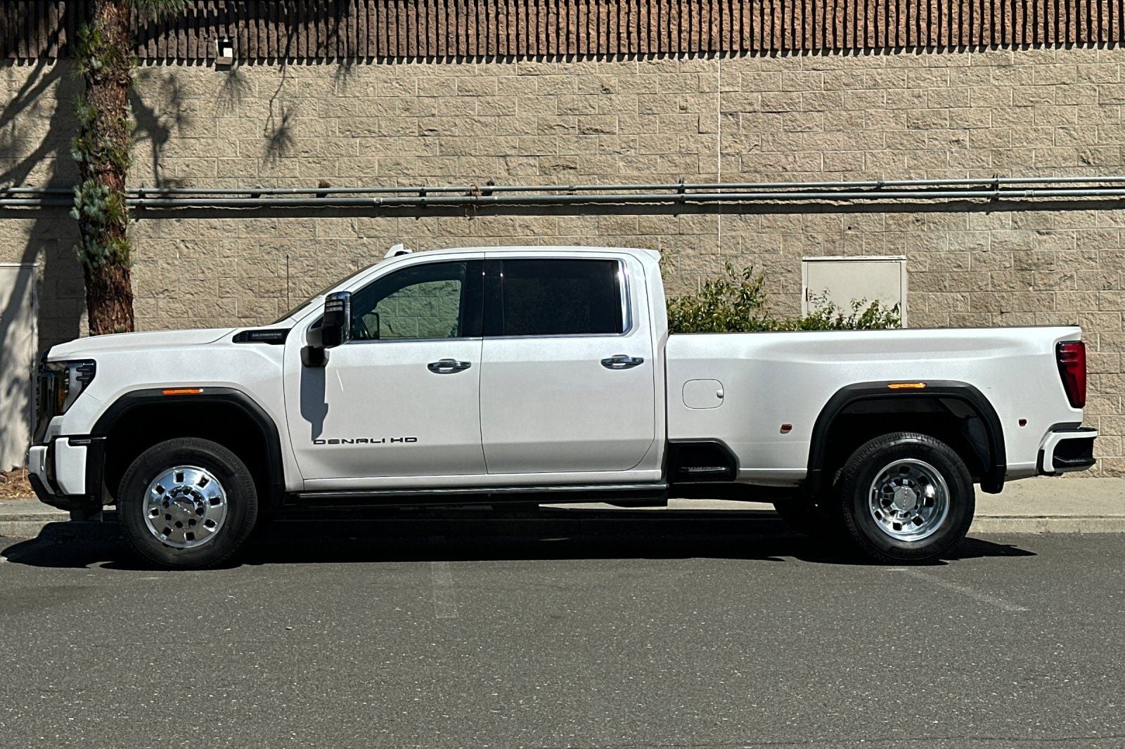 2024 GMC Sierra 3500HD Denali Ultimate