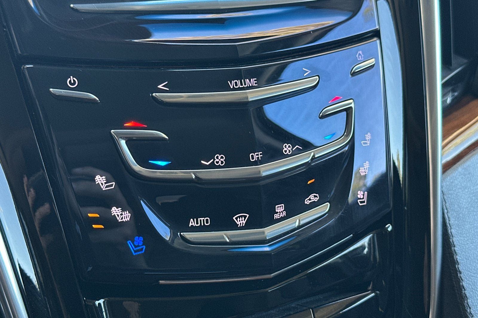 2018 Cadillac Escalade Premium Luxury