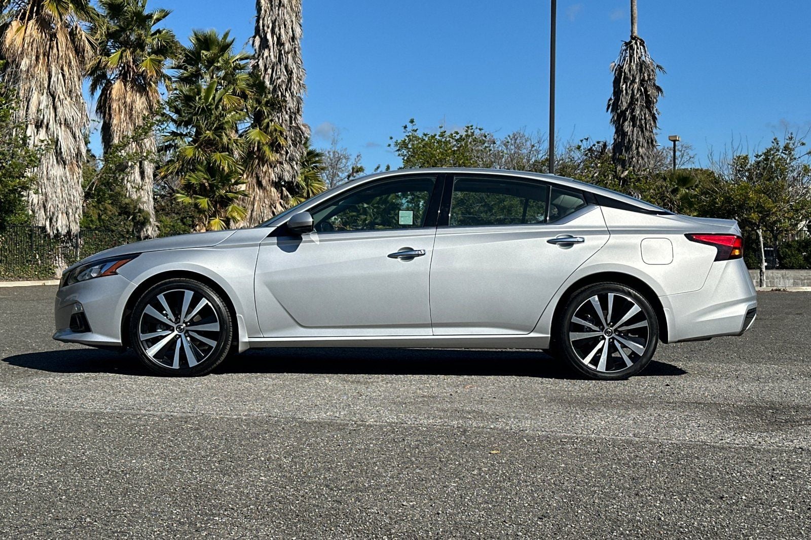 2021 Nissan Altima 2.5 Platinum