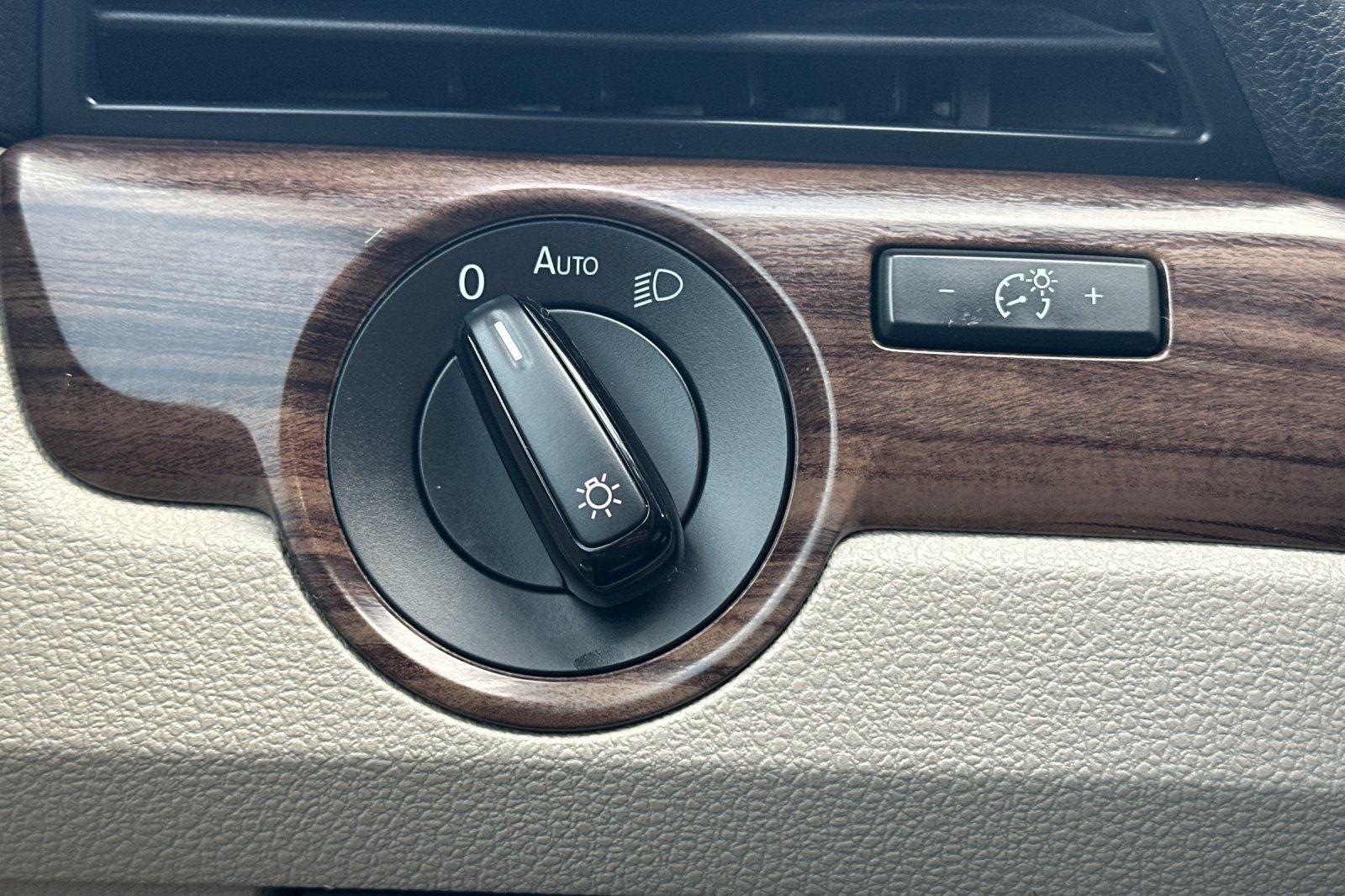 2020 Volkswagen Passat 2.0T SEL