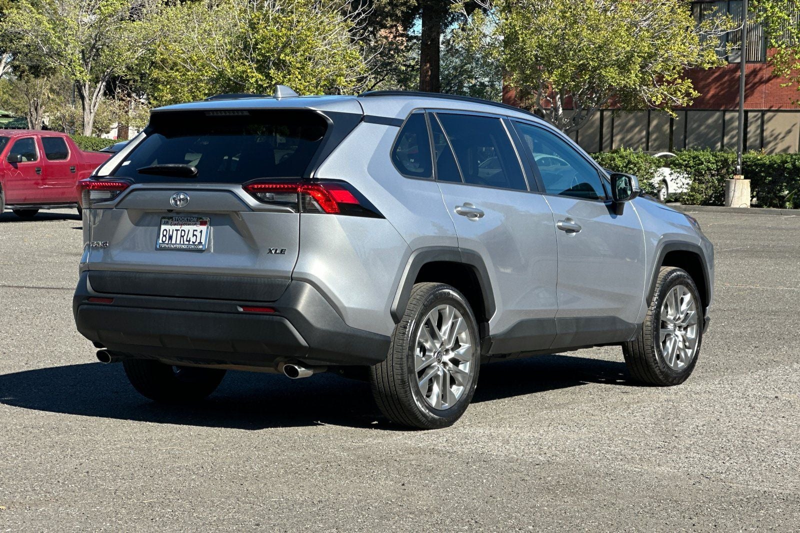 2021 Toyota RAV4 XLE Premium