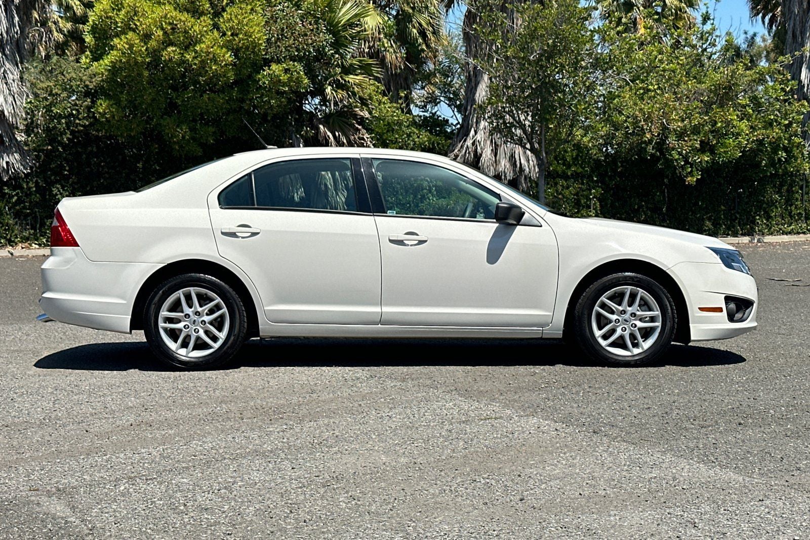 2012 Ford Fusion S
