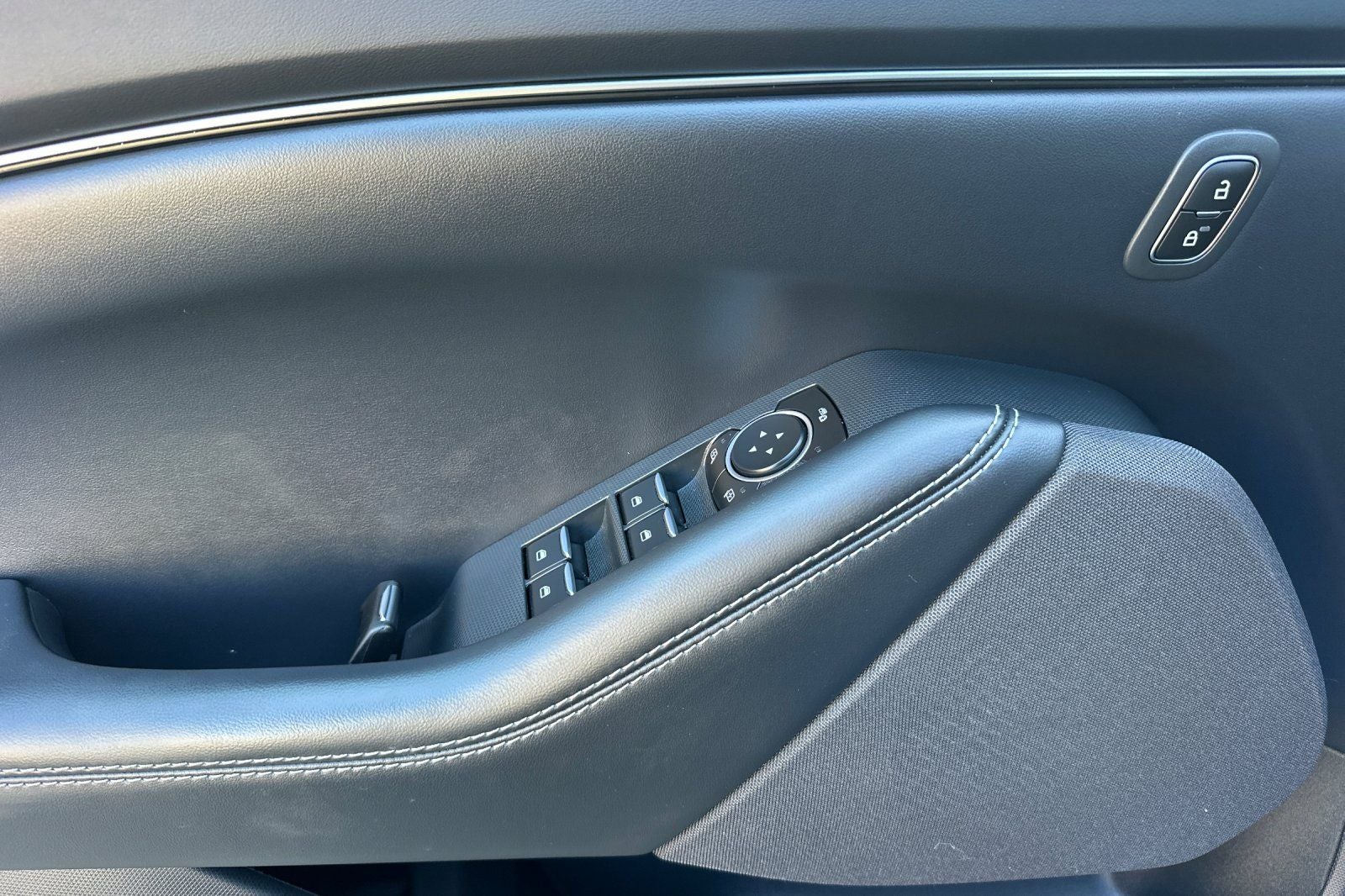 2023 Ford Mustang Mach-E Select
