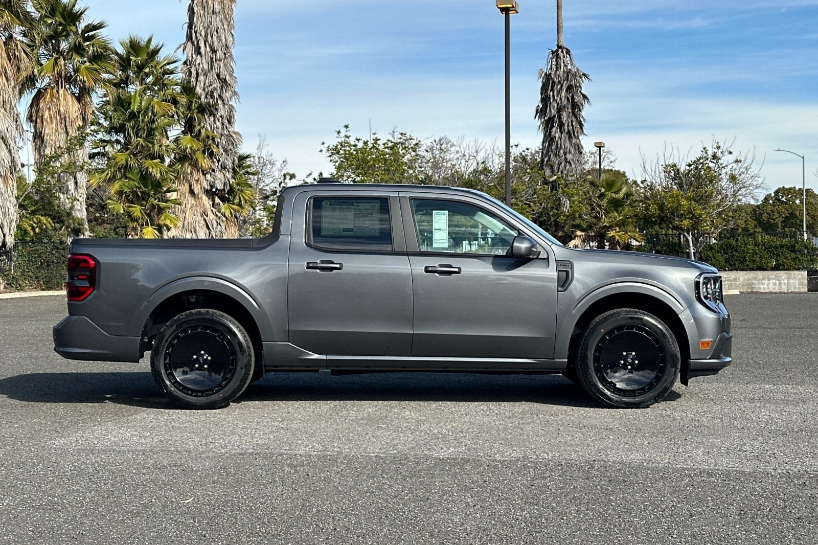 2026 Ford Maverick Lobo Standard