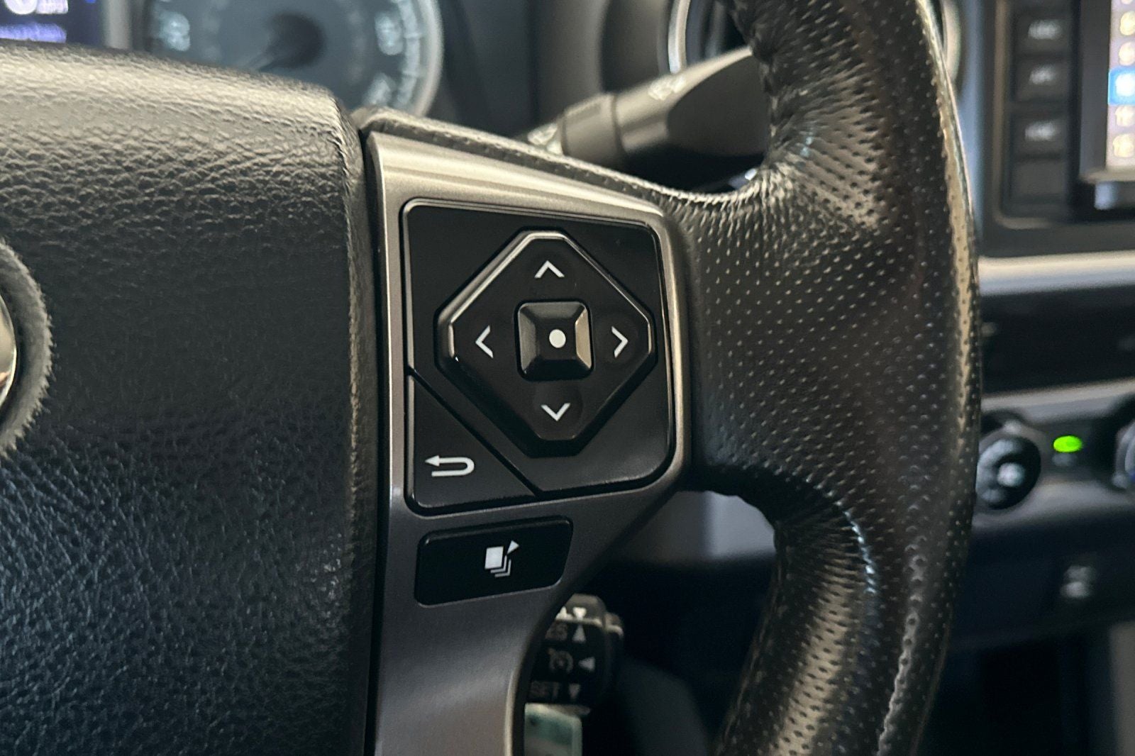 2017 Toyota Tacoma SR5 V6