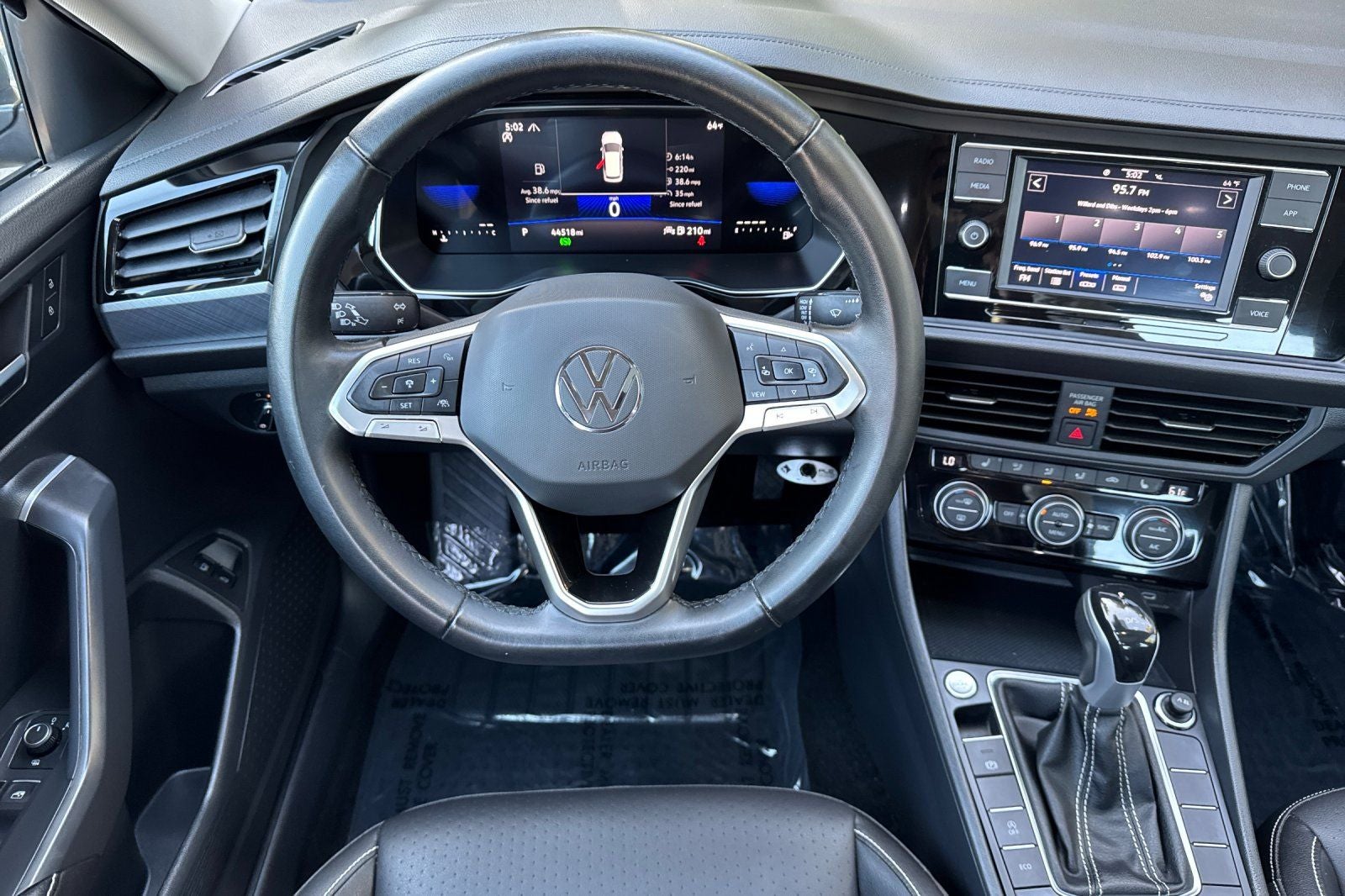2023 Volkswagen Jetta 1.5T SE