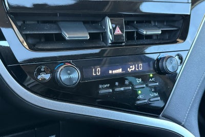 2024 Toyota Camry Hybrid SE