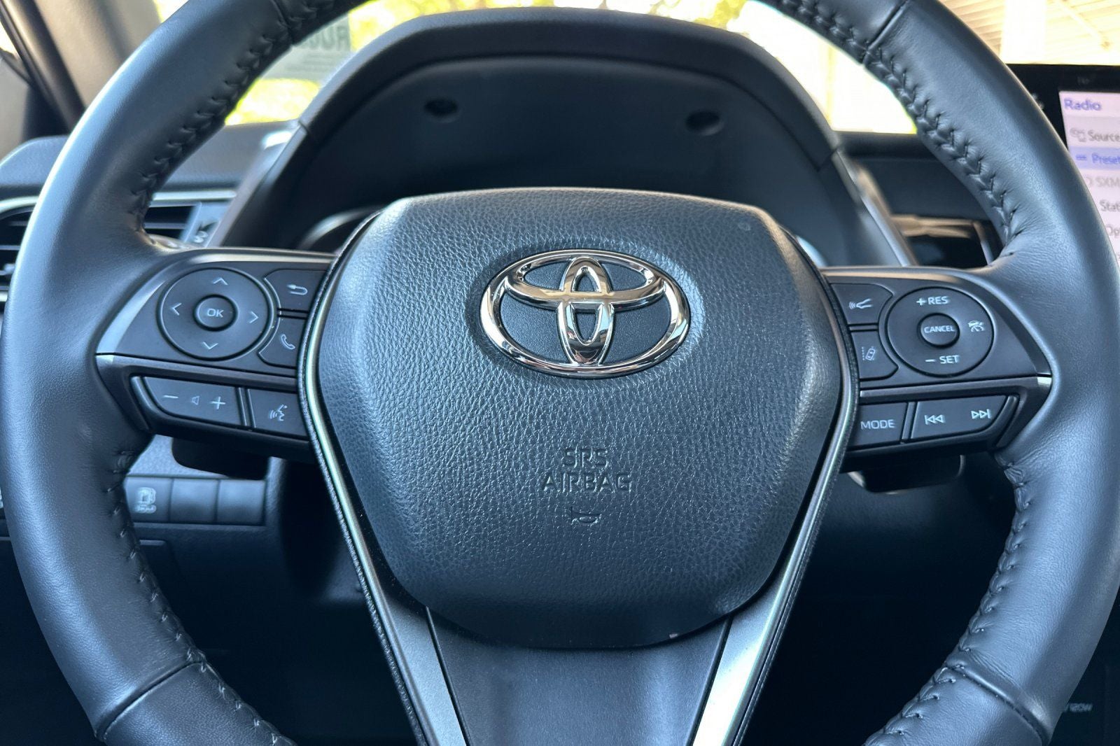 2024 Toyota Camry Hybrid SE