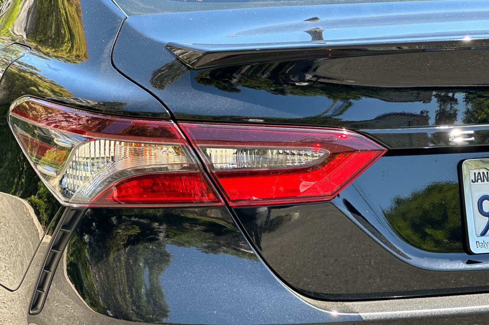 2024 Toyota Camry Hybrid SE