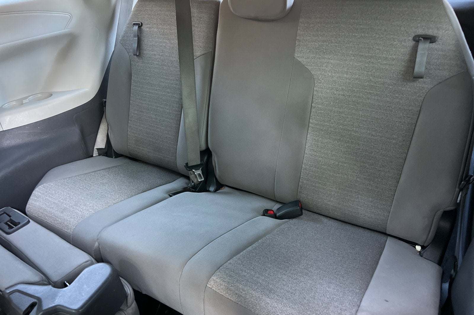 2021 Toyota Sienna LE 8 Passenger