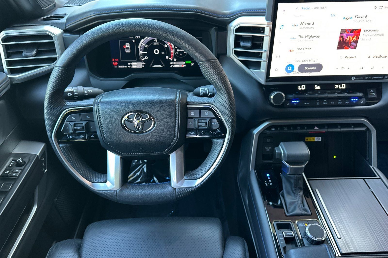 2023 Toyota Tundra Hybrid Platinum