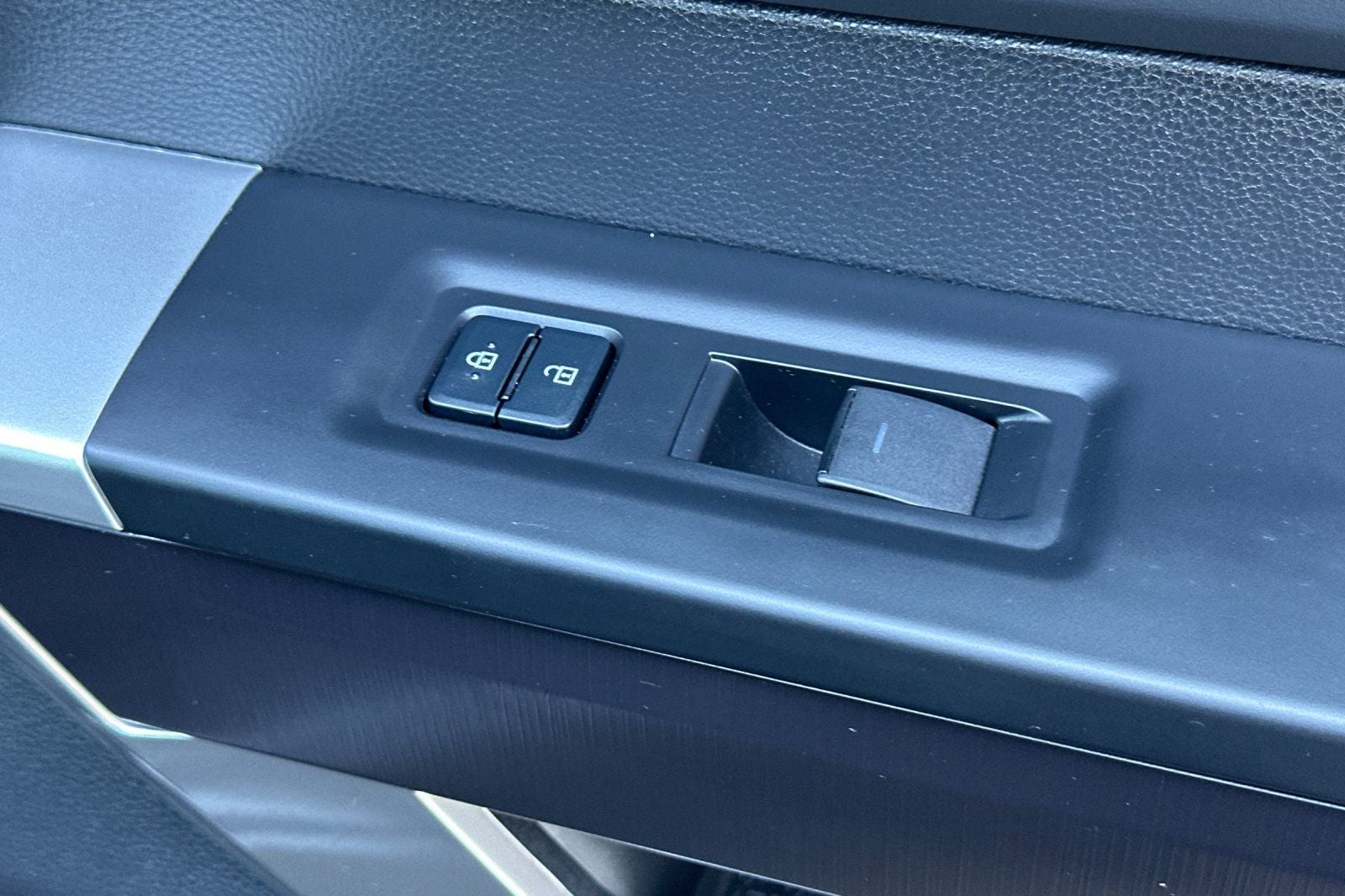 2023 Toyota Tundra Hybrid Platinum