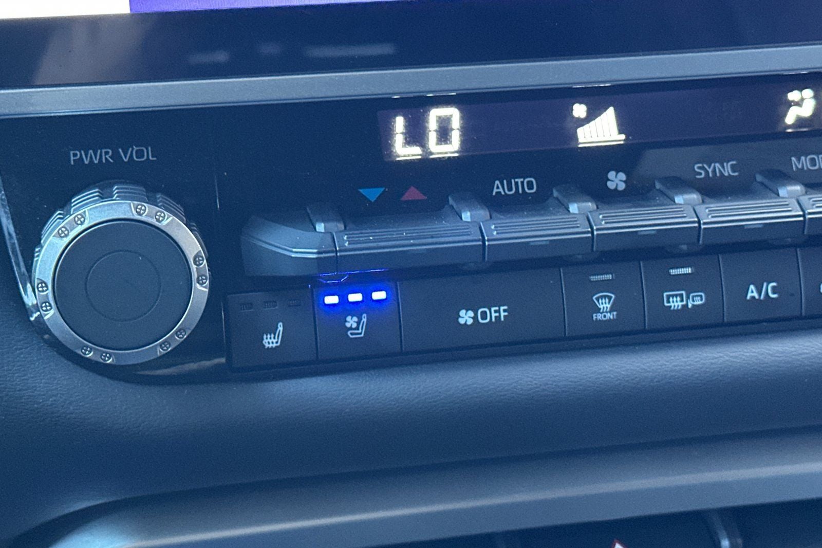 2023 Toyota Tundra Hybrid Platinum