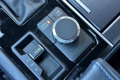 2023 Toyota Tundra Hybrid Platinum
