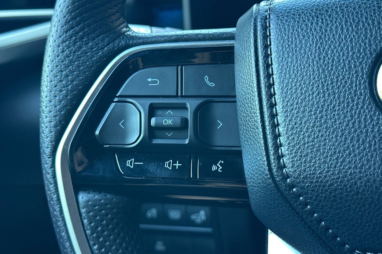 2023 Toyota Tundra Hybrid Platinum