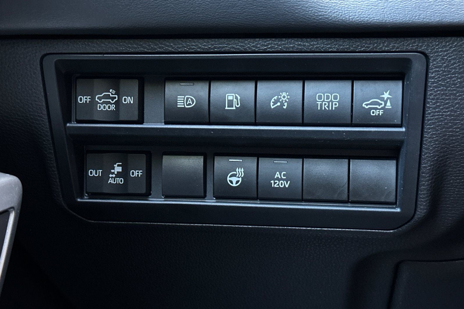 2023 Toyota Tundra Hybrid Platinum