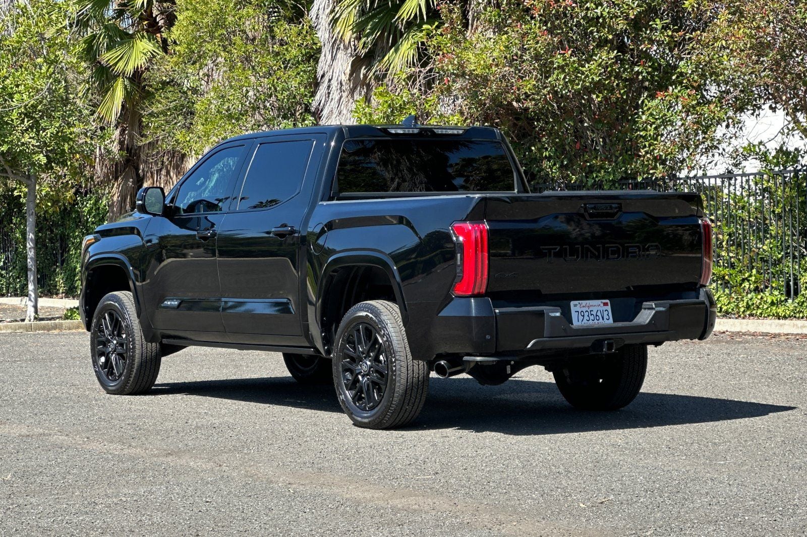 2023 Toyota Tundra Hybrid Platinum