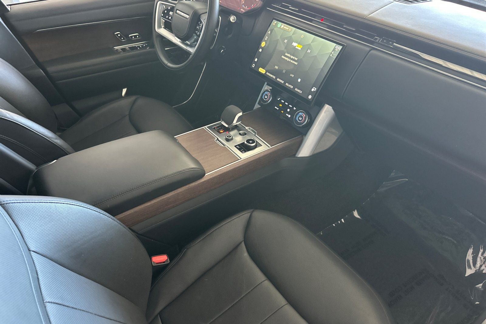 2023 Land Rover Range Rover SE