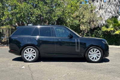 2023 Land Rover Range Rover SE