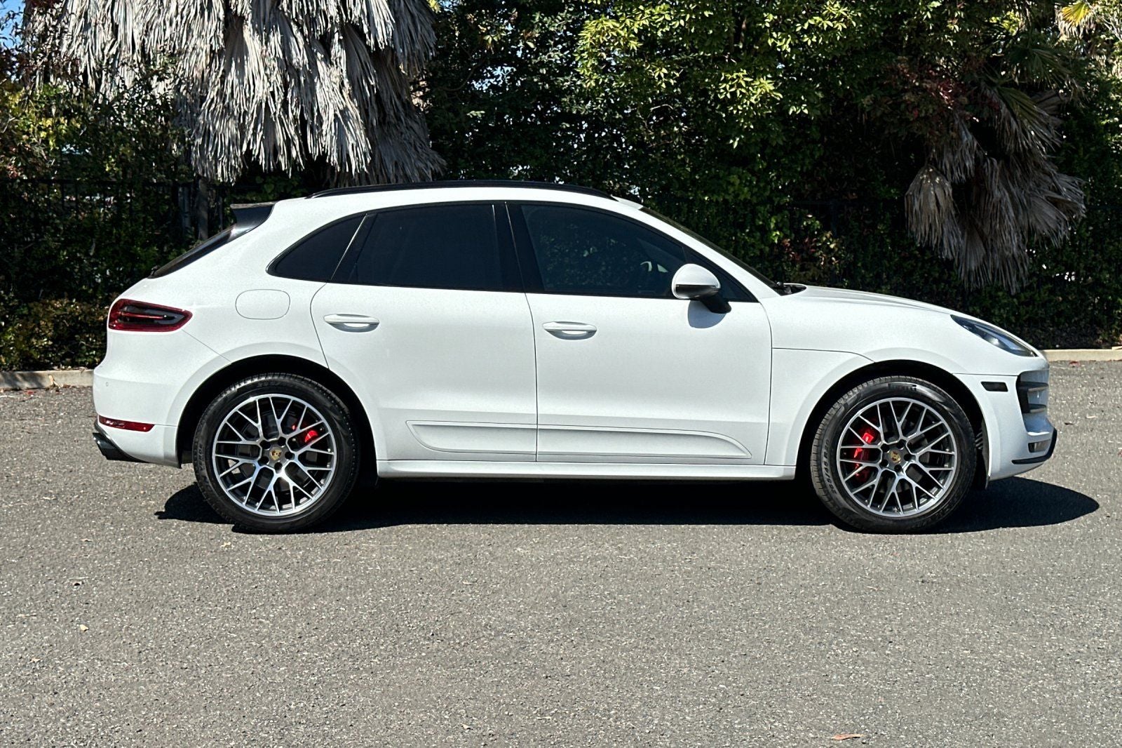 2018 Porsche Macan Turbo